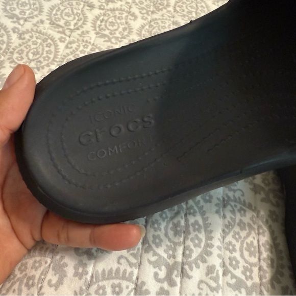 Crocs Slide Sandals SzM (W8.5/9 - M7) - Picture 7 of 9